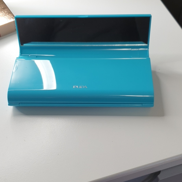 Pupa snow queen makeup palette - Picture 2 of 9